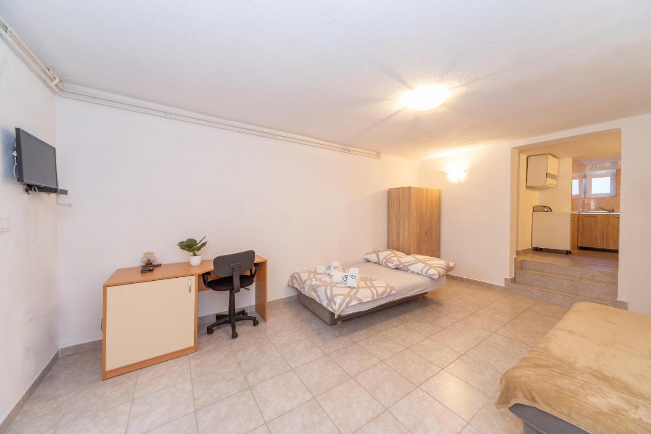Apartmani Dada Biograd Na Moru Εξωτερικό φωτογραφία