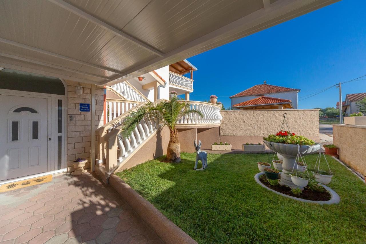 Apartmani Dada Biograd Na Moru Εξωτερικό φωτογραφία
