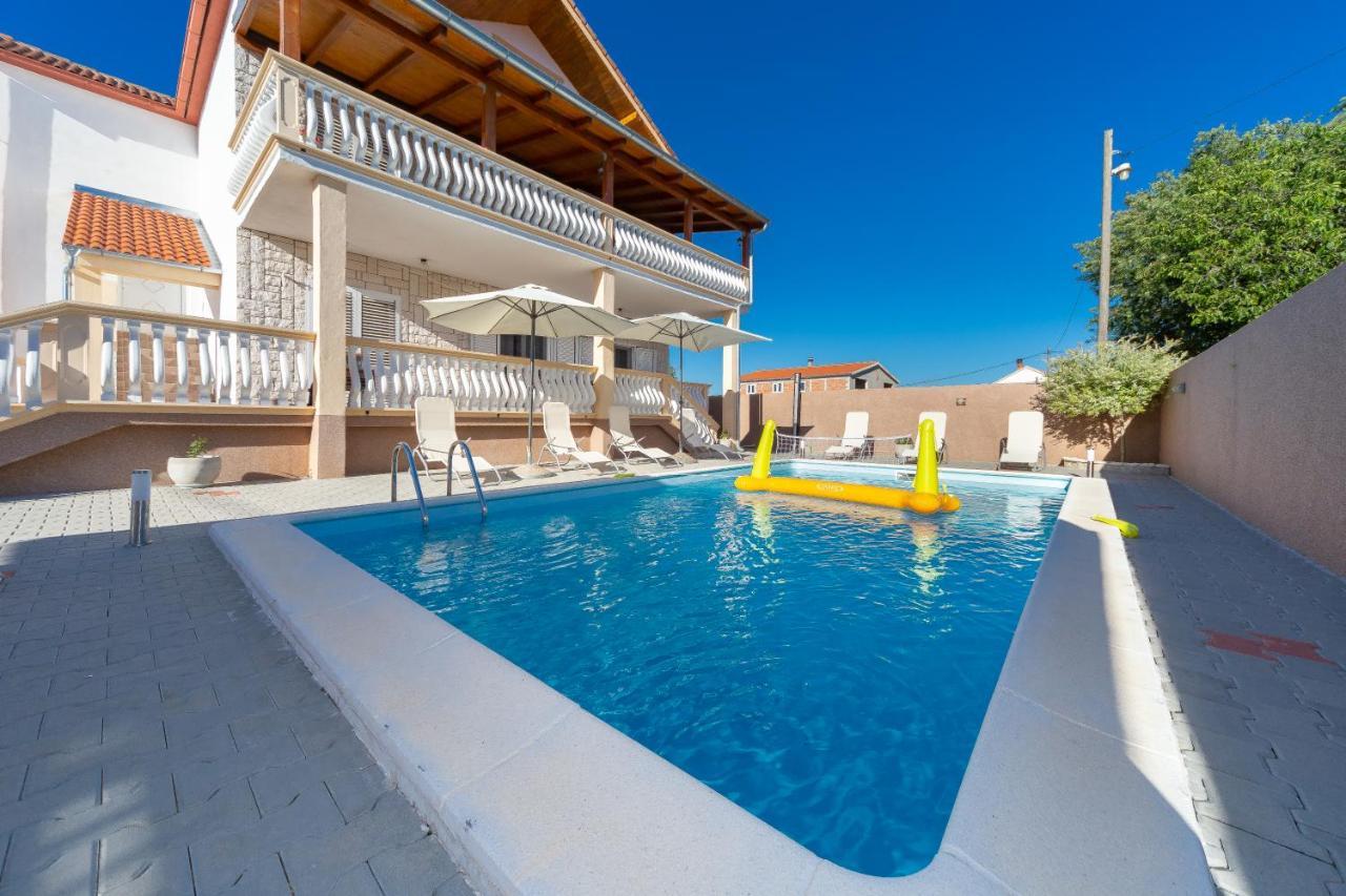 Apartmani Dada Biograd Na Moru Εξωτερικό φωτογραφία