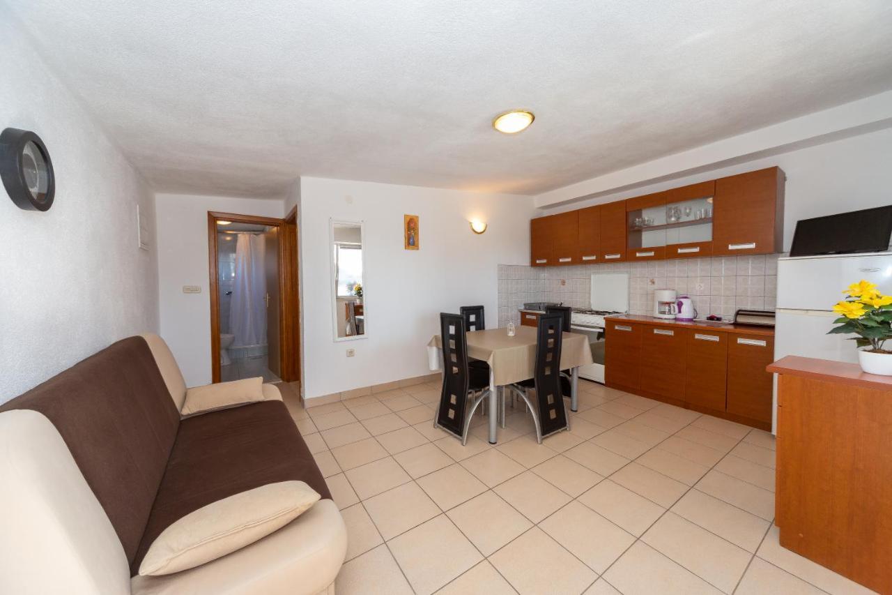 Apartmani Dada Biograd Na Moru Εξωτερικό φωτογραφία